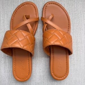 NWOT J McLaughlin Sz8 Leather Ondra Sandals Made in Spain Quilted